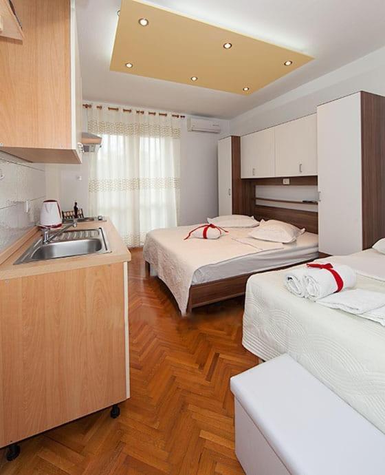 Apartmani Saric Tučepi Exterior foto